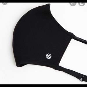 Lululemon mask - black